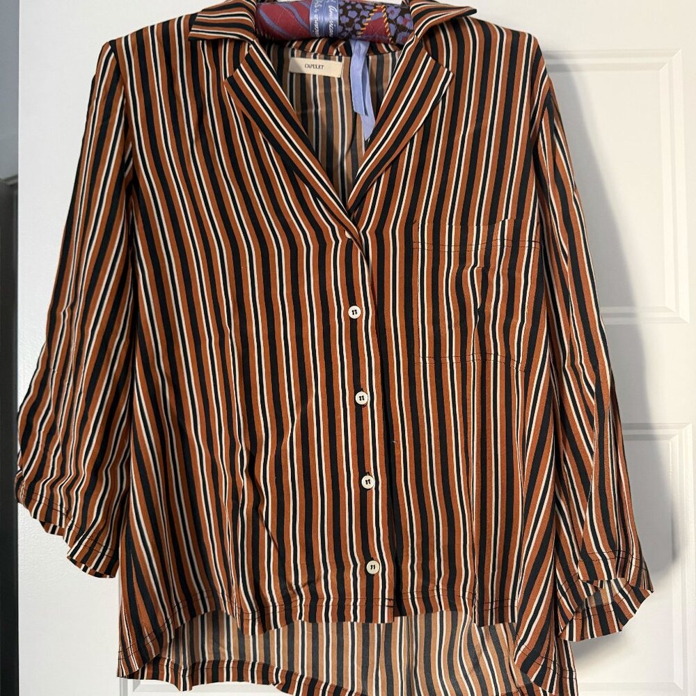 CAPULET 3/4 SLEEVE BLOUSE IN NAVY & BROWN STRIPE